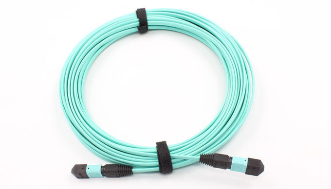 FC به MPO Patch Cord تک حالت اسپلتتر کم Insertion از دست دادن آبی رنگ