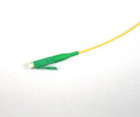 چین G652D LC APC فیبر نوری Pigtail، 2 میلیمتر فیبر نوری پچ بند نزولی ضعیف تامین کننده
