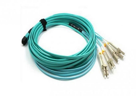 چین OM3 8 کیبورد پلاستیکی فیبر نوری منفرد، 10g پلی کربنات پلاستیکی Sheath Simplex Patch Cord تامین کننده